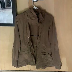 Weatherproof light weight rain coat